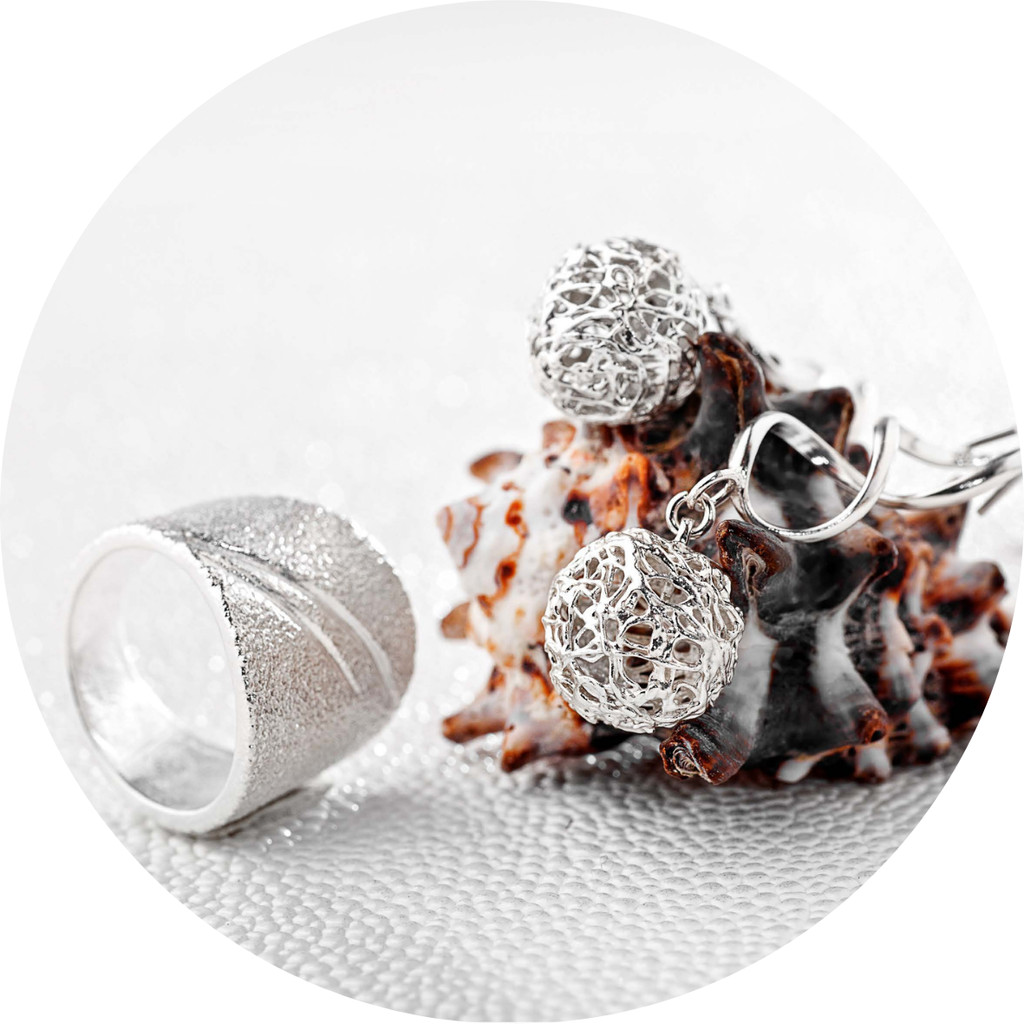 Individueller echter Silberschmuck